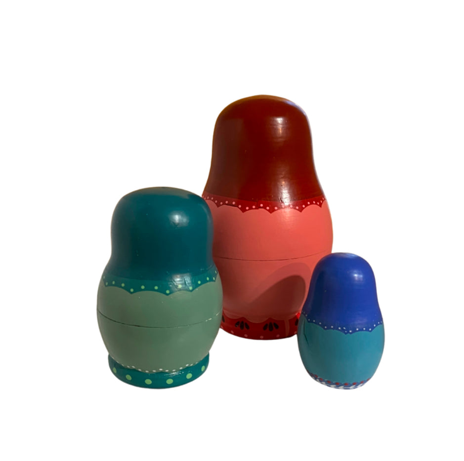 3pc Contemporary Set Of Christmas Nesting Dolls -  flaw