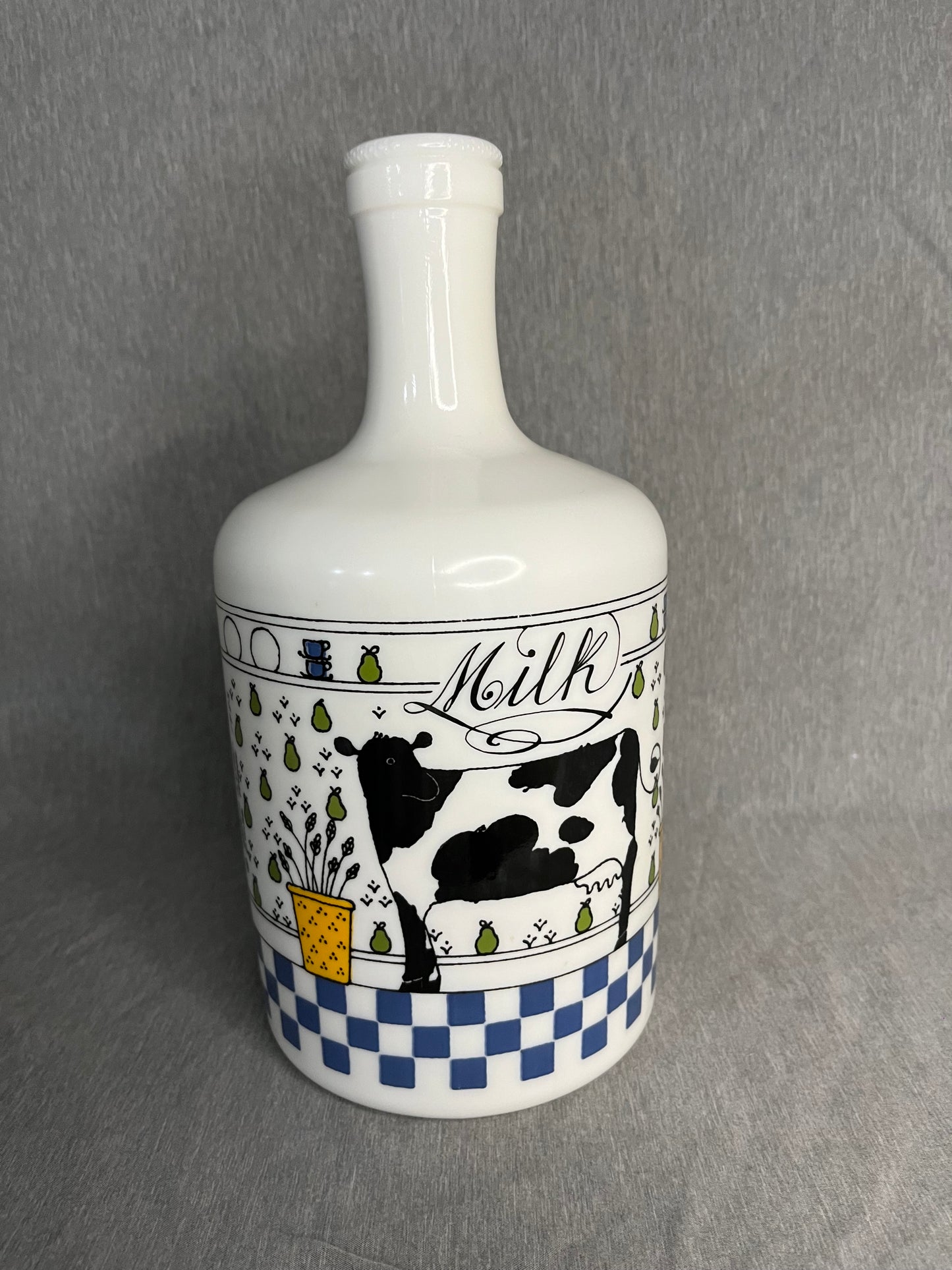 Lillian Vernon/ Alan Wood Country Kitchen Milk Jug