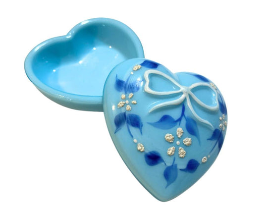 Westmoreland Hand Painted Blue
Milk Slag Glass Heart Shaped Trinket Box
1979