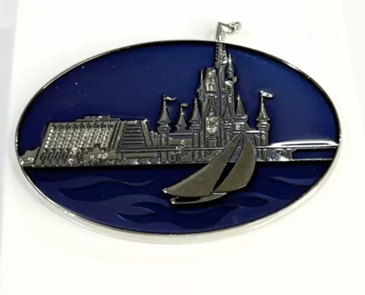 Walt Disney World 50th Anniversary Pin Contemporary Resort NEW