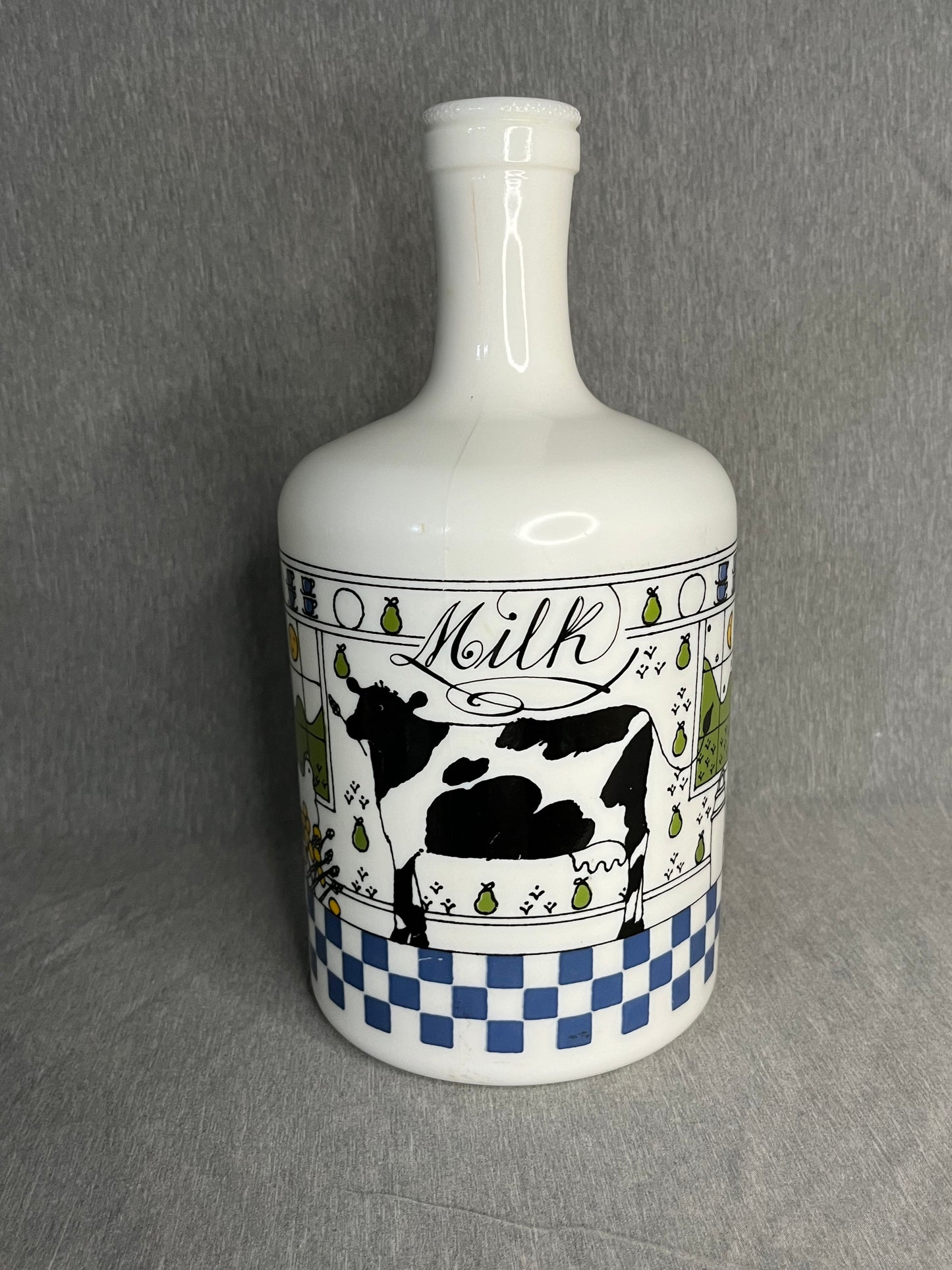 Lillian Vernon/ Alan Wood Country Kitchen Milk Jug