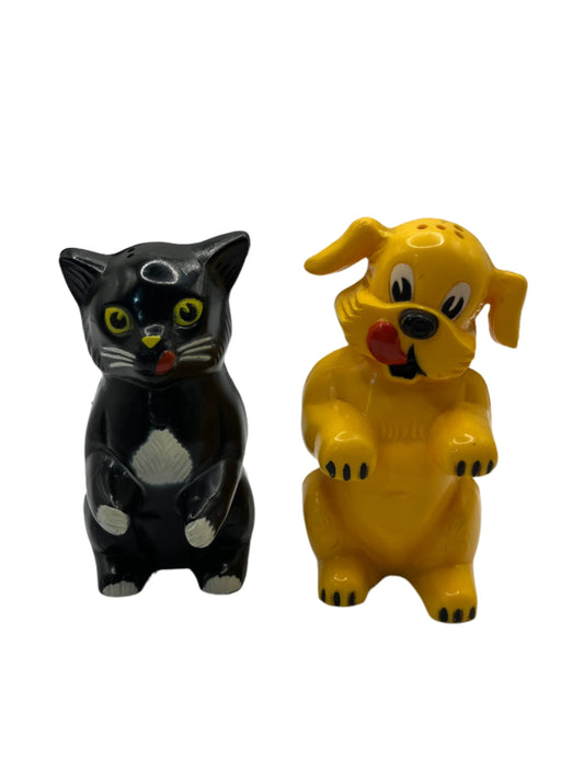 MCM F&F  Ken L Ration Plastic Cat Dog Shaker Set USA